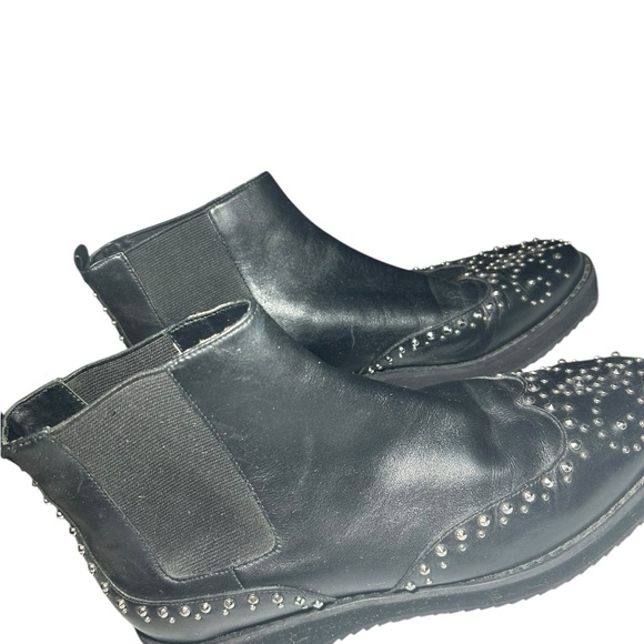 Michael Kors Black Chelsea Ankle Boots with Studded Toe - Picture 4 of 5